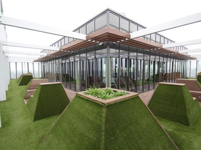 RESIDENTS ROOF GARDEN VIEW